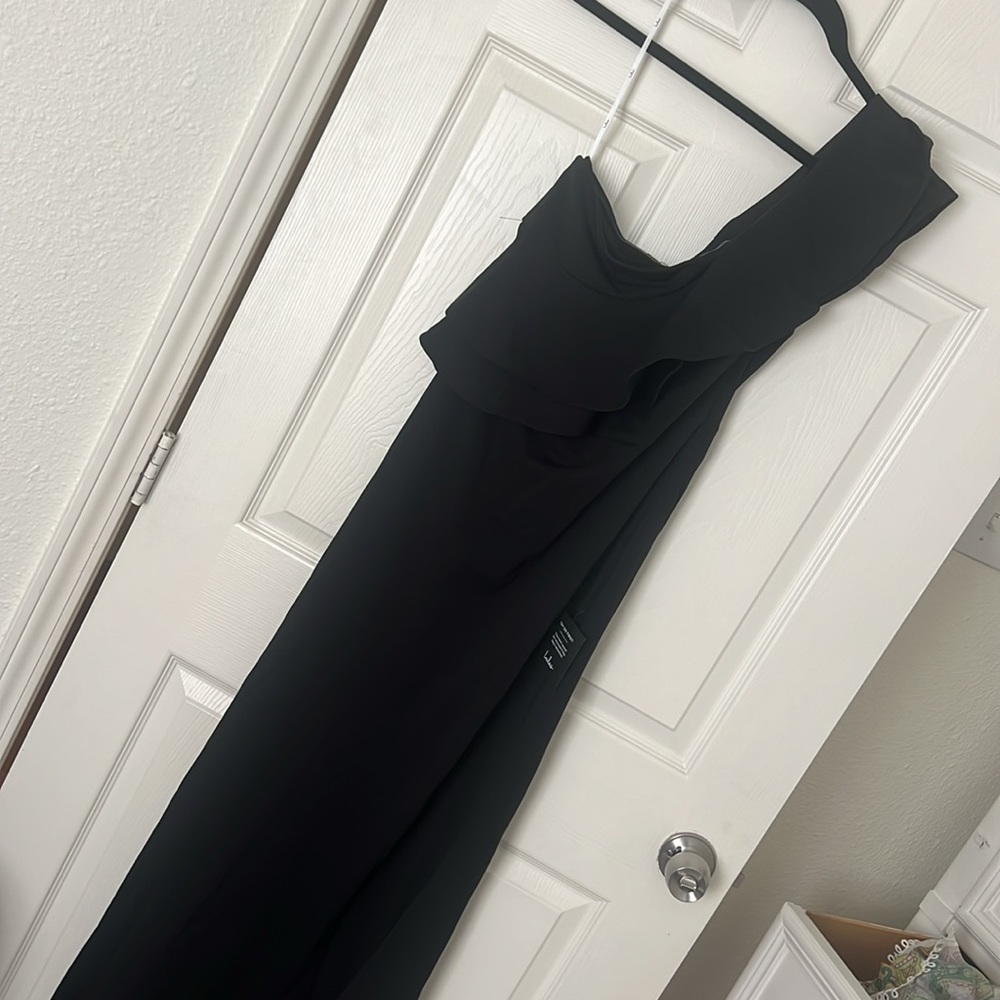 Lulus one shoulder ruffle gown - Picture 5 of 6